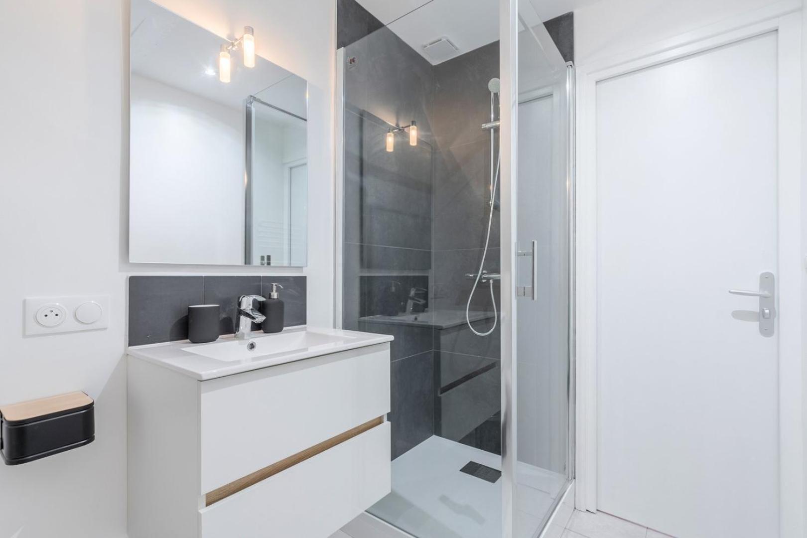 Bright 3-Bedroom 2-Bathroom Flat Lila Exterior foto